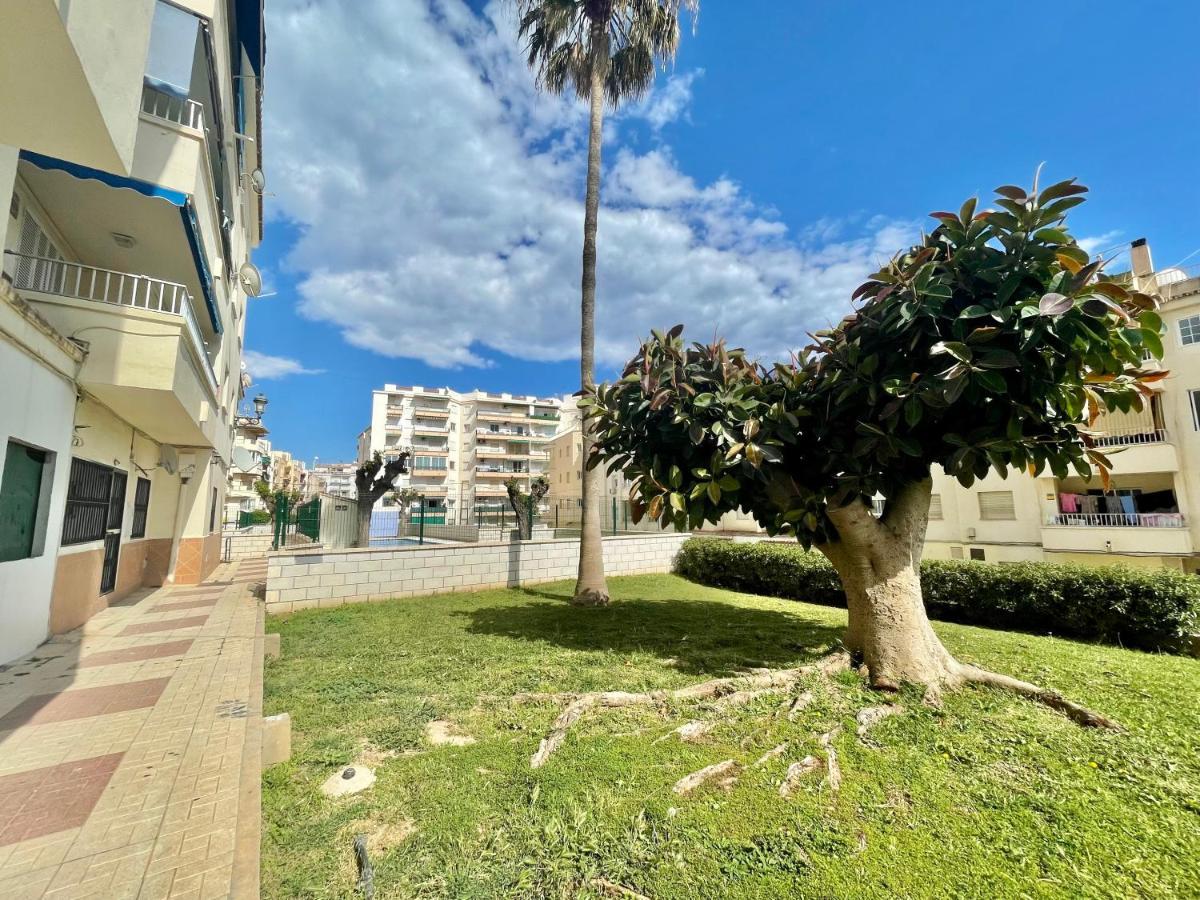 Apartamento Cerca De La Playa Torrecilla Nerja Luaran gambar