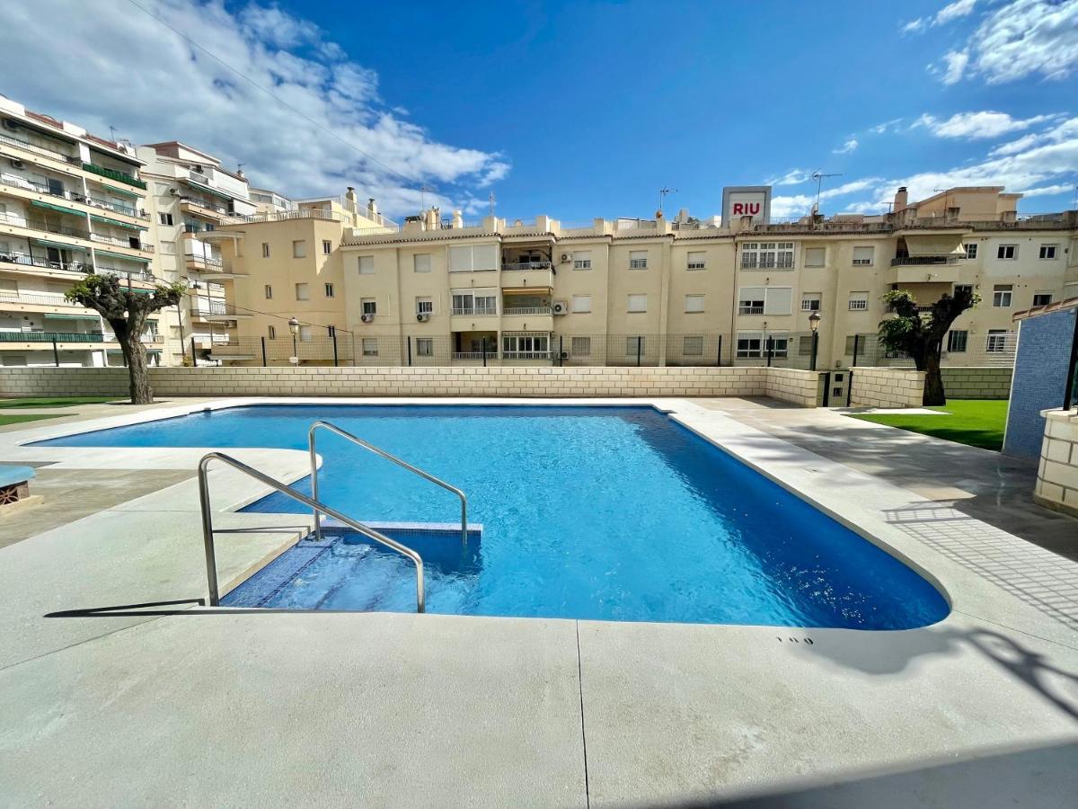 Apartamento Cerca De La Playa Torrecilla Nerja Luaran gambar